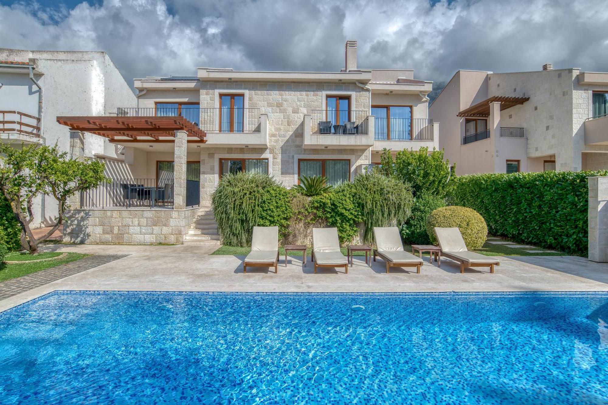 Villa Zen Port Petrovac ภายนอก รูปภาพ
